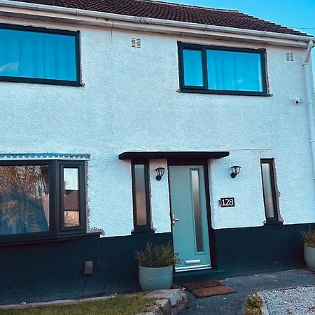 Rishton Entire Charming 5-Bed House In Darwen Blackburn Bb1 Free Parking Roadside מראה חיצוני תמונה